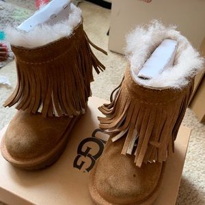 Toddler Fringe Uggs